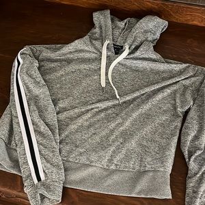Cropped hoodie